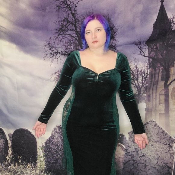 SHEIN Dresses & Skirts - Green velvet bodycon dress shear lace sides size XL